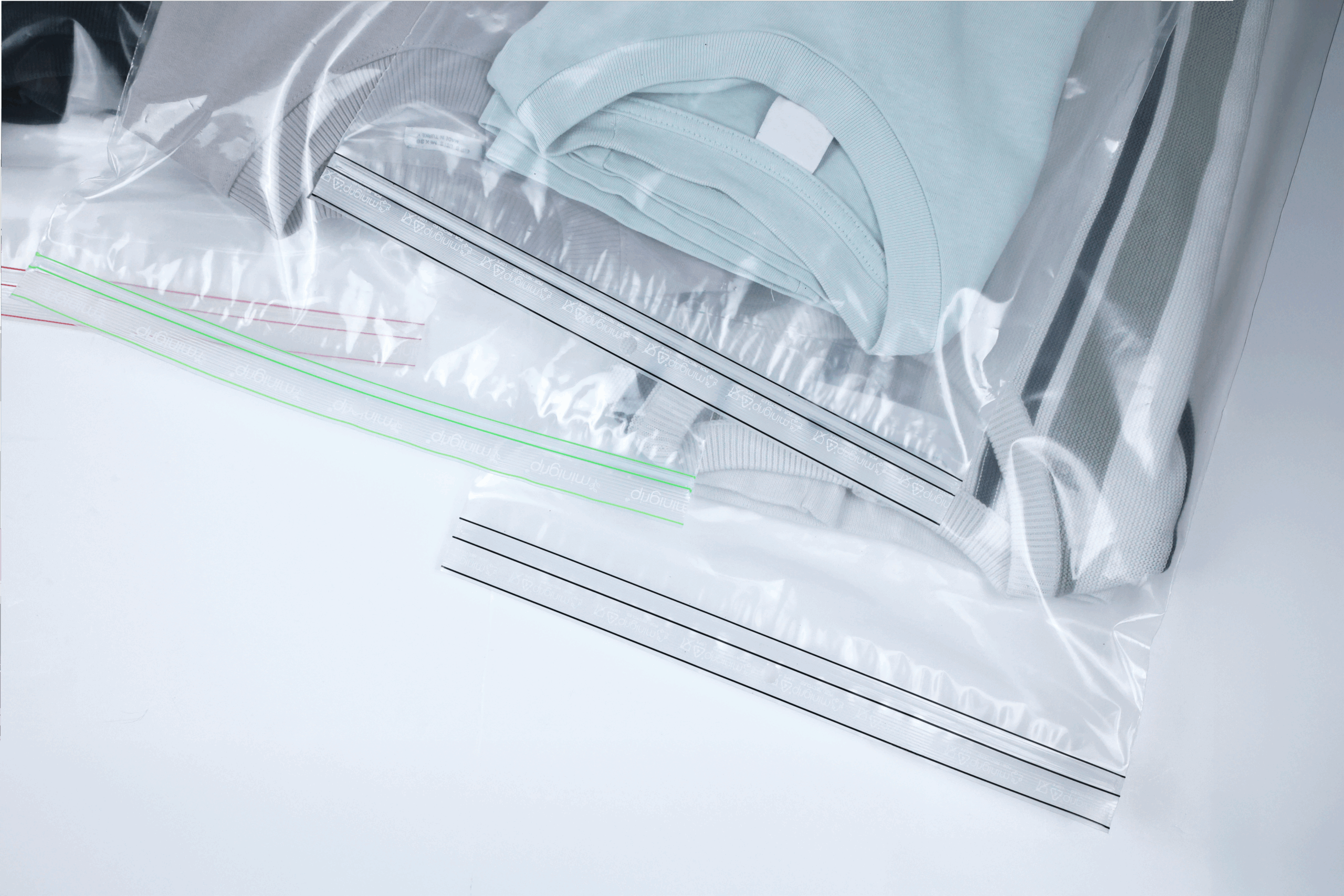 sachet minigrip®pour vêtement